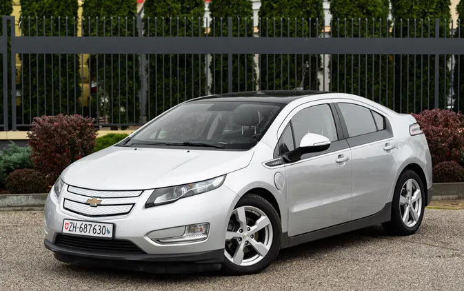 chevrolet mazowieckie Chevrolet Volt cena 47777 przebieg: 143000, rok produkcji 2014 z Bytów